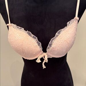 Victoria's Secret RARE ONE-OF-A-KIND Delicate Pink Lace Shimmery Mesh Bra 💎 ♡